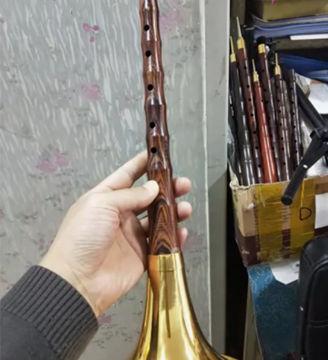 老红木B调唢呐，音质好，音调准，赠送两颗免...