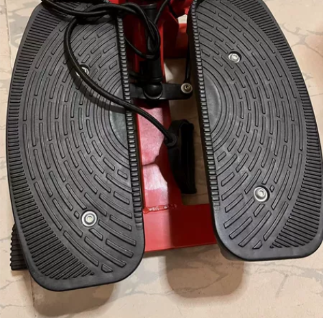 家里闲置全新踏步机,60元拿走。仅限广州自...