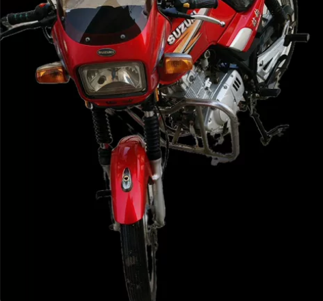 铃木钻豹摩托车一辆  天冷了不用了 好久没...