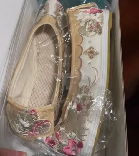 十三余小豆蔻儿 汉服鞋 刺绣汉服鞋 绣花平...