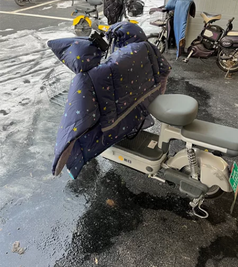 新日电动车准新车，60V20Ah电瓶，40...