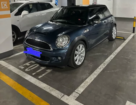 宝马mini R56s。10 年 九W多公...