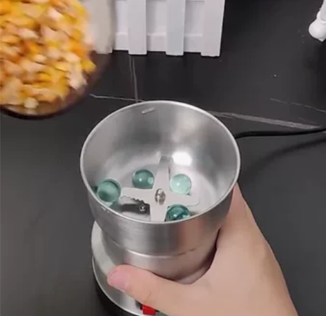闲置粉碎机家用小型磨粉机超细五谷杂粮打磨粉...