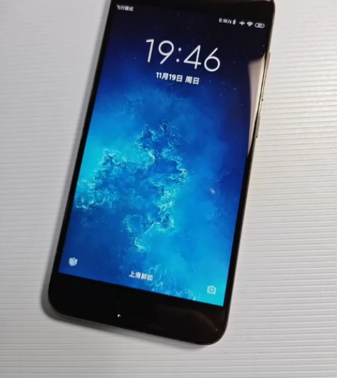 小米6手机，配置为6+64G，自用一手机。...