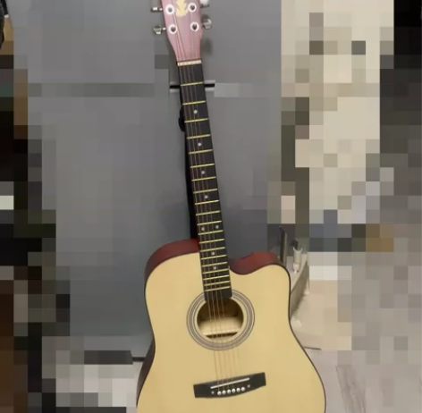 有2根弦需要调一下，原价五百多买的，因搬家...