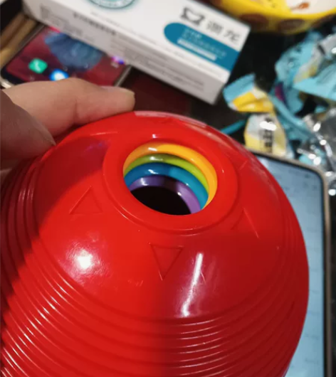 费雪玩具球，当时买的时候比较贵，好像是少最...