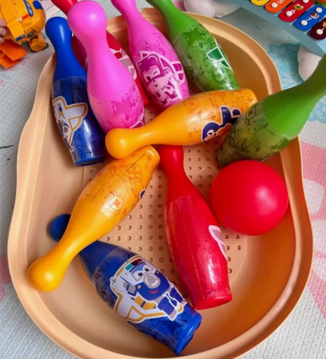 超级飞侠保龄球玩具， 很新，小孩子不玩?几...