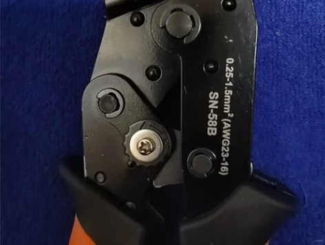 压线钳，sn48b，钳体是58b的，原来铸...