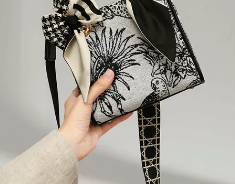 【淘宝】https://m.tb.cn/h...