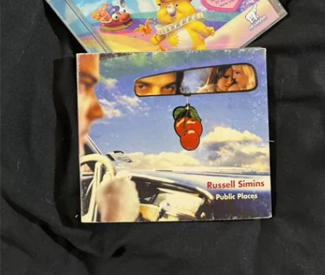 老货装饰品彩虹熊摇滚乐摆件 没啥用，淘的老...