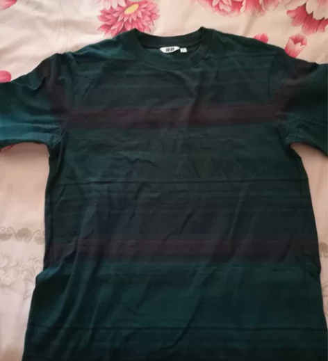 优衣库全新设计师版短袖t恤服装版型：直筒 ...