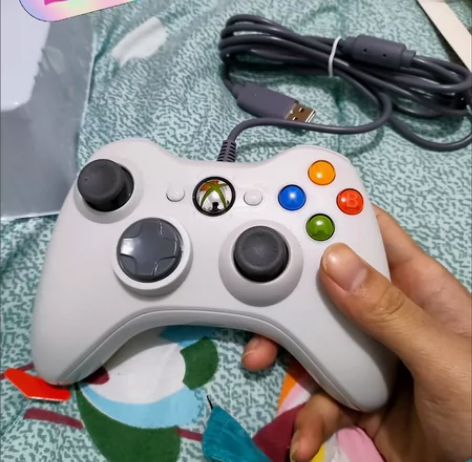 【19.9特价处理】一批电脑游戏手柄包邮到...