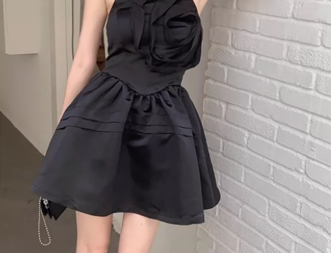 无袖挂脖收腰女蓬蓬裙连衣裙女2 高级立体玫...