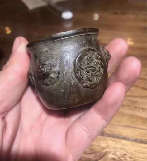 (闲置着急出)，在地摊街淘来的，赔钱，出铜...