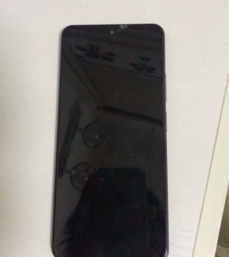 红米k40顶配版，下楼摔了一次，开不了机，...