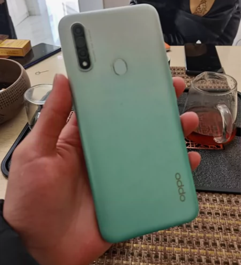 OPPOA8低价出 感兴趣的话点“我想要”...