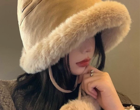 【全新包邮】冬季送口罩毛毛绒渔夫帽女秋冬保...