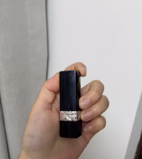 Dior999 正。 已过保质期。 不负责...