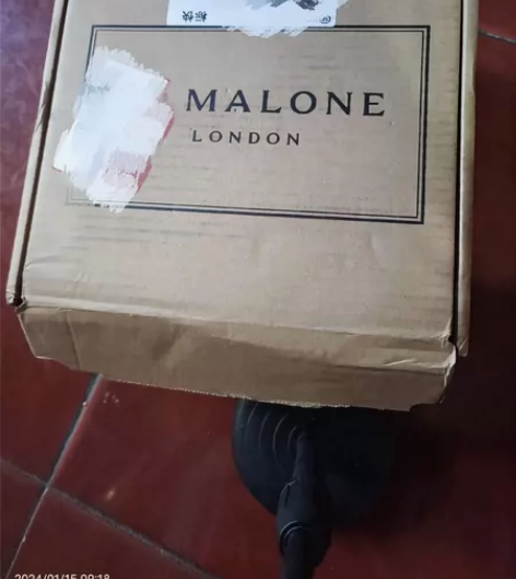 祖玛珑香水 10ml 小样9ml 香型：英...