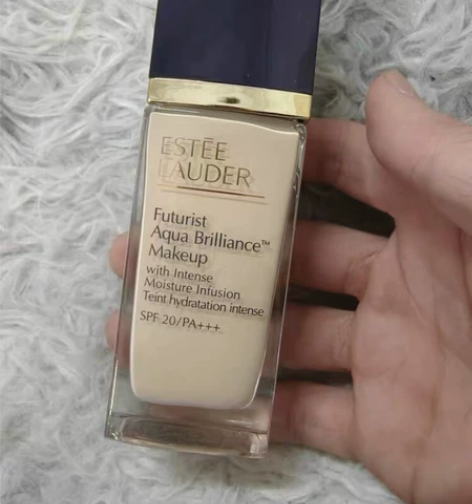 闲置全新雅诗兰黛沁水粉底液1co 因为本人...