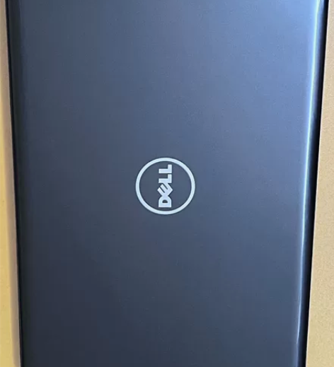 戴尔笔记本 买了没用过几次 特别新 充电器...