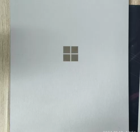 微软surface laptop2，8+2...
