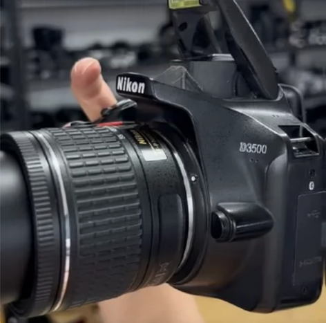 尼康d3500套机 18-55镜头 配件齐...