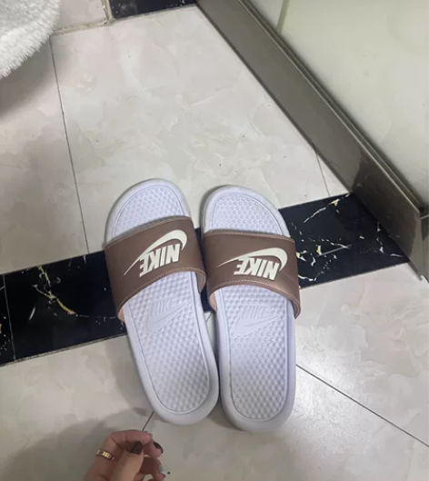 nike拖鞋 39玫瑰金色 购买记录还在￥...