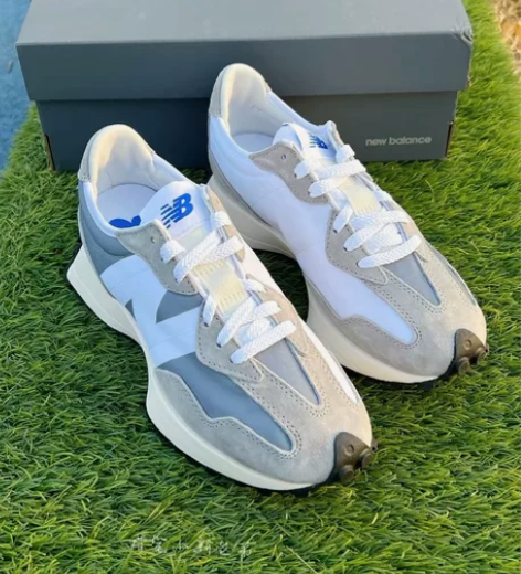 新百伦327 95新 44码??轻微穿着痕...