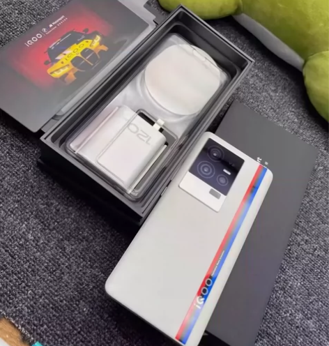 『99新??特价』vivo iQOO 11...