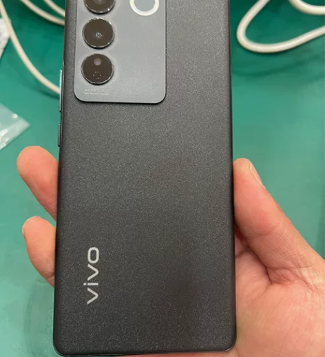 品牌:VIVO S16 内存:12+256...