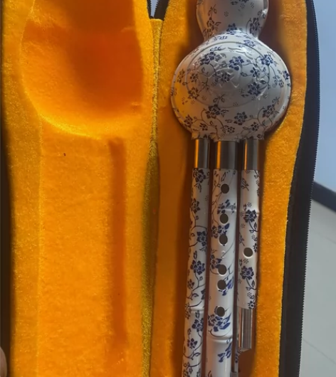 琴行搬家处理全新葫芦丝 还剩九只打包带走单...