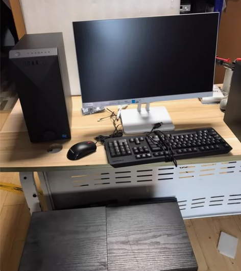 华硕天选X2022游戏主机.联想23.8液...