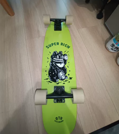 OTR大鱼板 滑板 买了一年左右，出街不到...