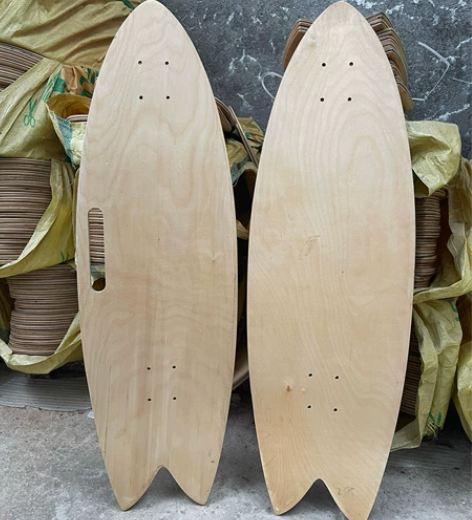 十几年的老滑板工厂开仓清库存，全新滑板陆地...