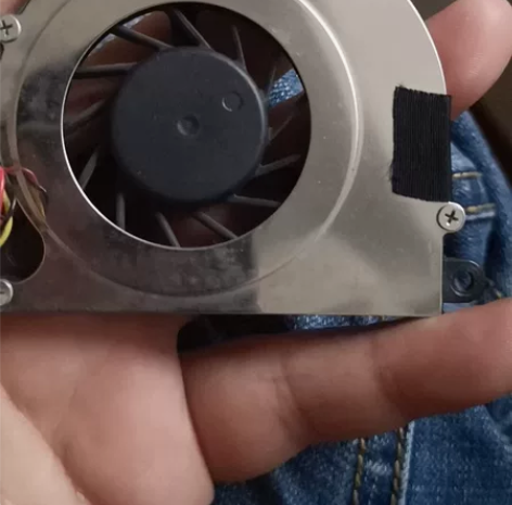 笔记本散热风扇 超薄 三线 成色好 ...