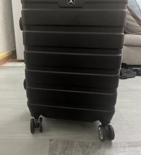 个人闲置奔驰行李箱20寸,全新没用过的.需...