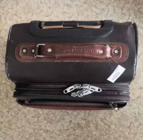 旅行箱包高50cm宽35cm厚24cm（省...