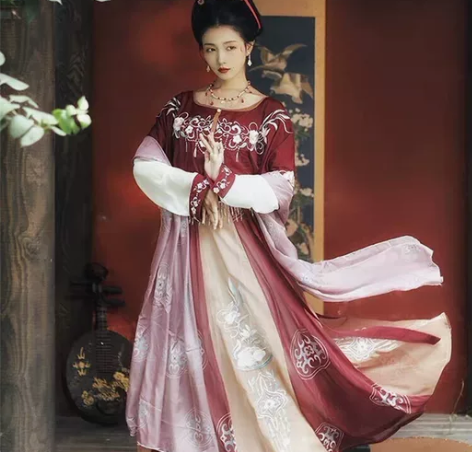 耀春——花瑶归 全新M码￥905人想要