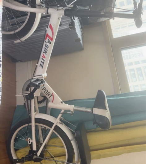 折叠自行车，白色，95新 可小刀莱斯凯特2...