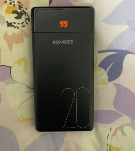 转让自用充电宝20000毫安，95新，用了...