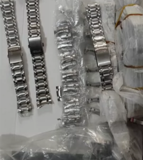 库存原装西铁城全实心钢带，孤形接口22mm...