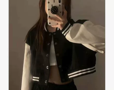 女士短外套美式复古棒球服 因为感觉有点短，...