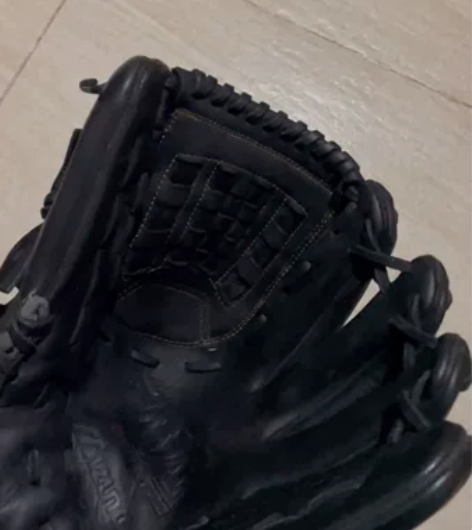 美津侬棒球手套投手12英寸 感兴趣的话点“...