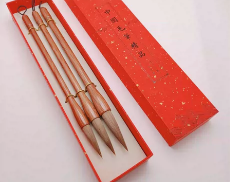 清仓了，大号狼毫毛笔，弹性好，不掉毛，好评...