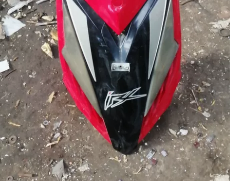 踏板摩托车塑件 踏板摩托车鬼火款塑件。拆车...