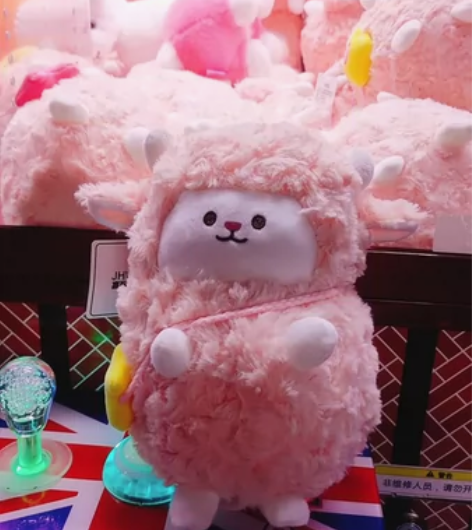 美羊羊毛绒娃娃,粉粉的,软软的,好看又好玩...