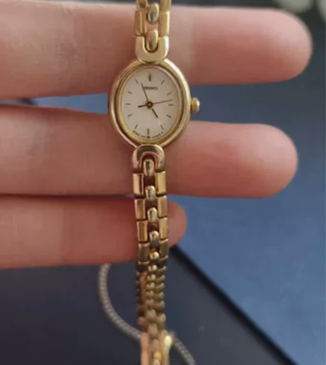 Seiko精工手链手表 石英女表 表带中间...