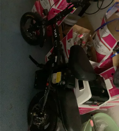 途刺电动单车。代驾单车涪陵 48W。  充...