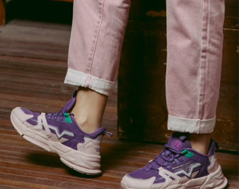 鸿星尔克惊鸿运动鞋女2022新款冬季透气网...